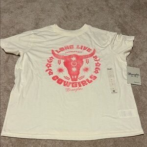 NWT Wrangler women’s Off-White Tee Long Live Cowgirls size Large